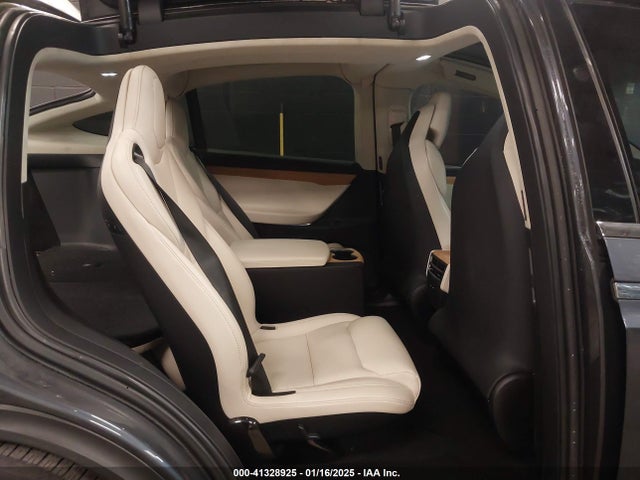 2018 TESLA MODEL X 5YJXCBE20JF138216 Photo 7
