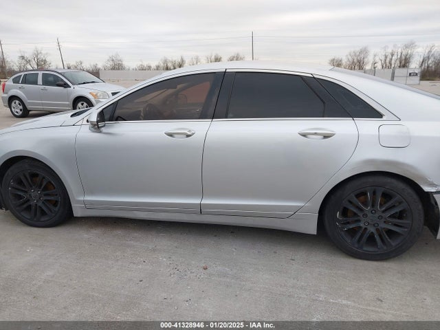 3LN6L2J98FR618486 Lincoln 2015