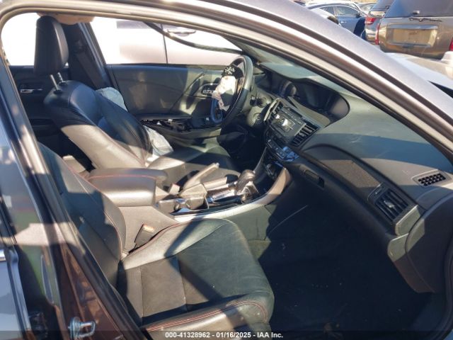 1HGCR2F18HA070156 Honda Accord Sport Se