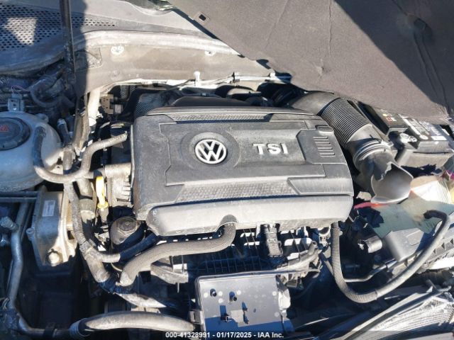 3VW117AU6JM753197 Volkswagen Golf Sportwagen Tsi S