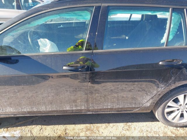 3VW117AU6JM753197 Volkswagen Golf Sportwagen Tsi S