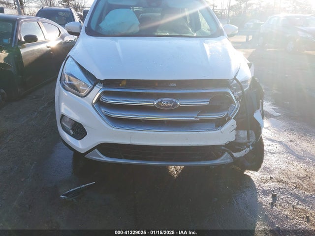 Ford Escape Titanium 2017 1FMCU0J97HUA45354 Image 17