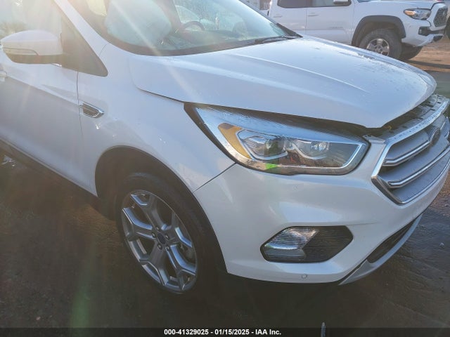 Ford Escape Titanium 2017 1FMCU0J97HUA45354 Image 18