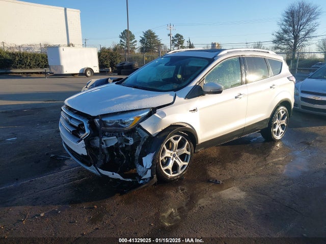 Ford Escape Titanium 2017 1FMCU0J97HUA45354 Image 2