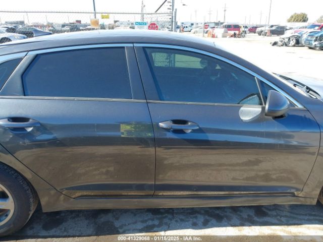 5XXG14J2XMG001342 KIA K5 LXS