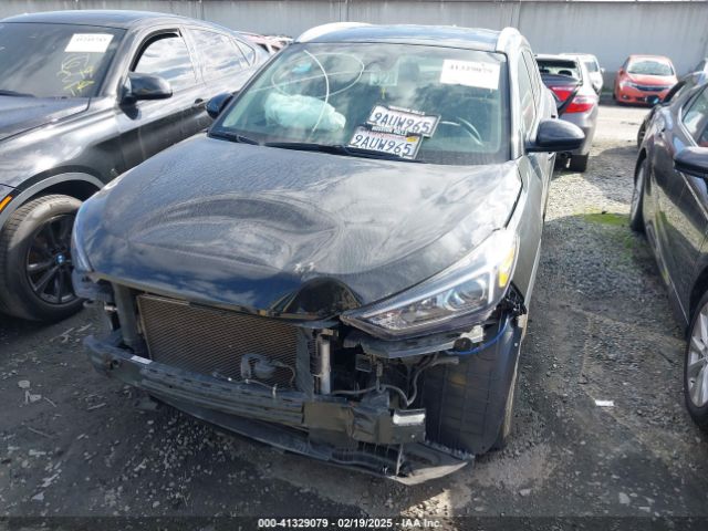 KM8J33A49MU321964 Hyundai Tucson Value