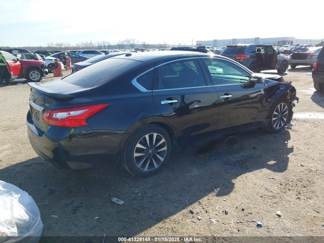 1N4AL3APXHC146804 Nissan Altima 2.5 Sv