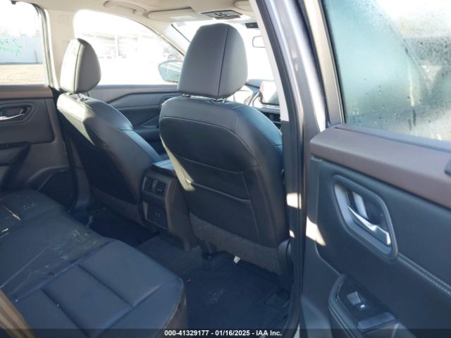 5N1BT3BA9PC799305 Nissan Rogue Sv Fwd