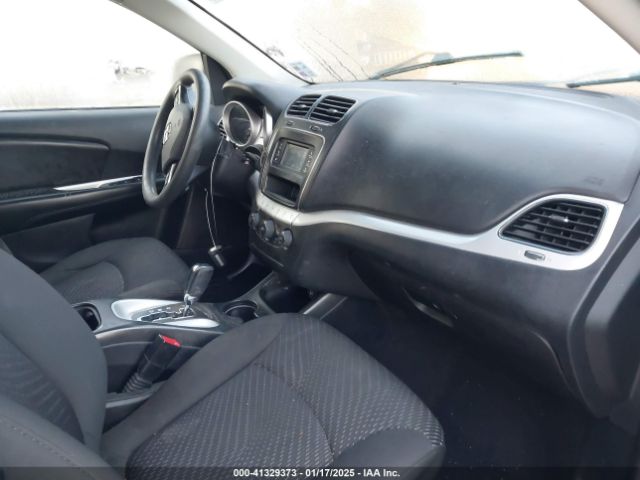 3C4PDCAB9JT183214 Dodge JOURNEY SE