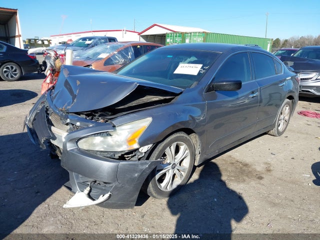 Nissan Altima 2.5 S 2015 1N4AL3APXFC584378 Image 2