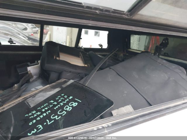 5TFUY5F14JX763140 Toyota Tundra Sr5 5.7l V8