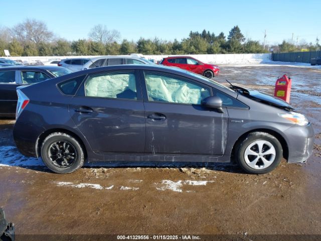 JTDKN3DU9F1987337 Toyota Prius Two
