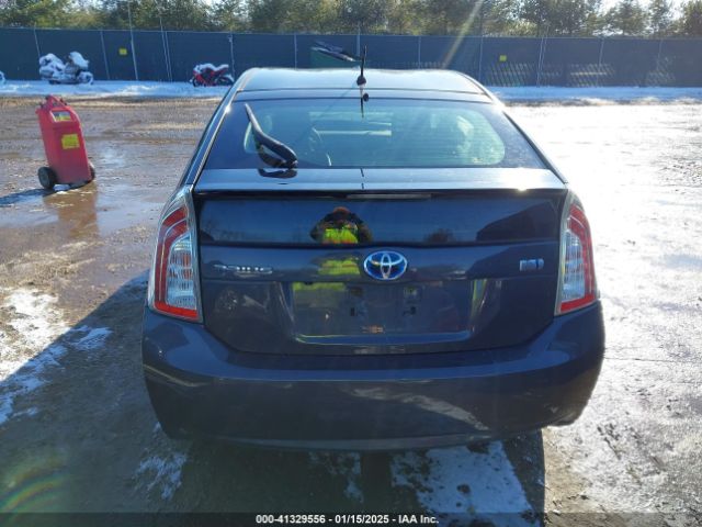 JTDKN3DU9F1987337 Toyota Prius Two
