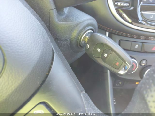 KL7CJKSB6LB090670 Chevrolet Trax Fwd Ls