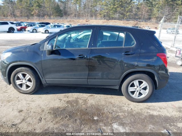 KL7CJKSB6LB090670 Chevrolet Trax Fwd Ls