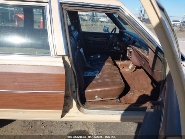 1984 FORD LTD 1FABP44F4EZ152883 Photo 4