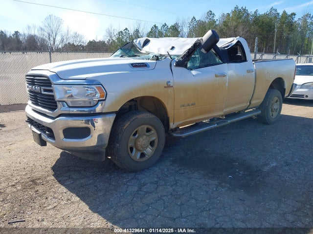 3C6UR5DL1KG663656 RAM 2500 Big Horn  4x4 6'4 Box