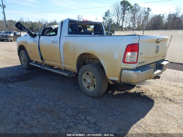 3C6UR5DL1KG663656 RAM 2500 Big Horn  4x4 6'4 Box