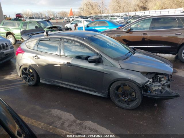 1FADP3L99GL212578 Ford FOCUS ST