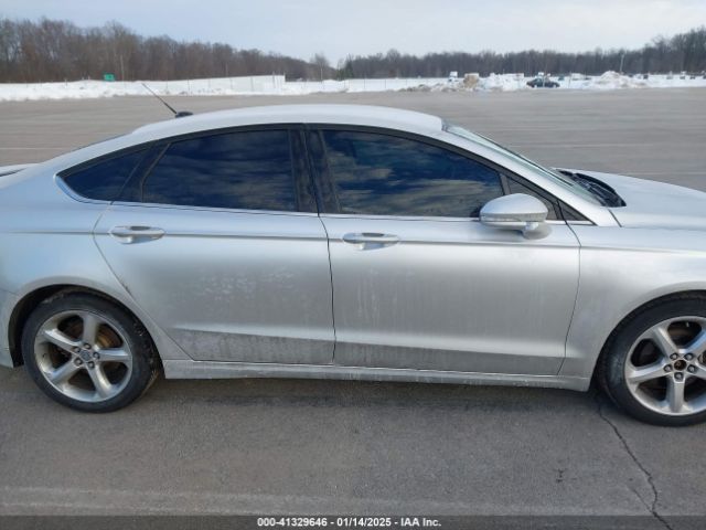 3FA6P0H75GR160124 Ford FUSION SE