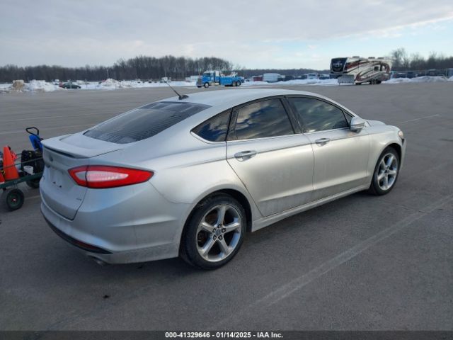 3FA6P0H75GR160124 Ford FUSION SE