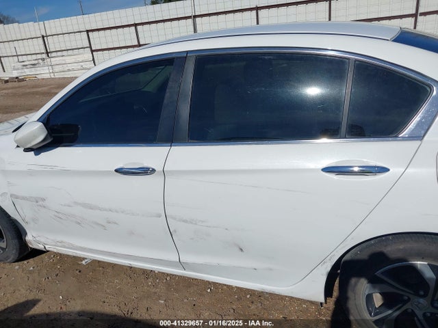 Honda ACCORD LX 2016 1HGCR2F38GA246526 Image 15