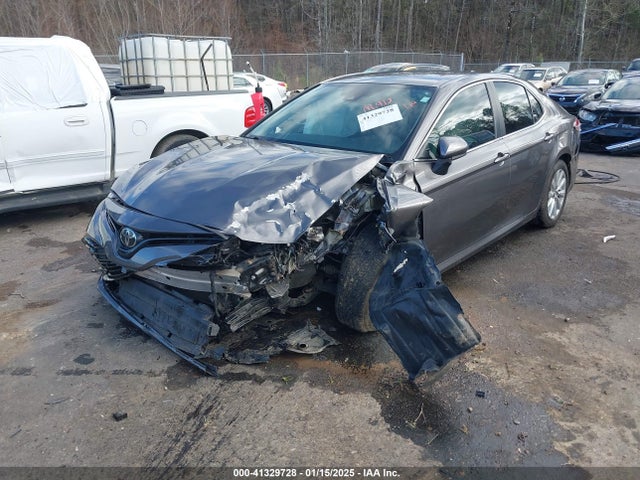 Toyota CAMRY LE 2020 4T1C11AK8LU893334 Image 2