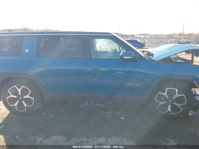 Rivian R1s Adventure Quad Motor Large Pack 2024 7PDSGABA1RN038619 Image 14