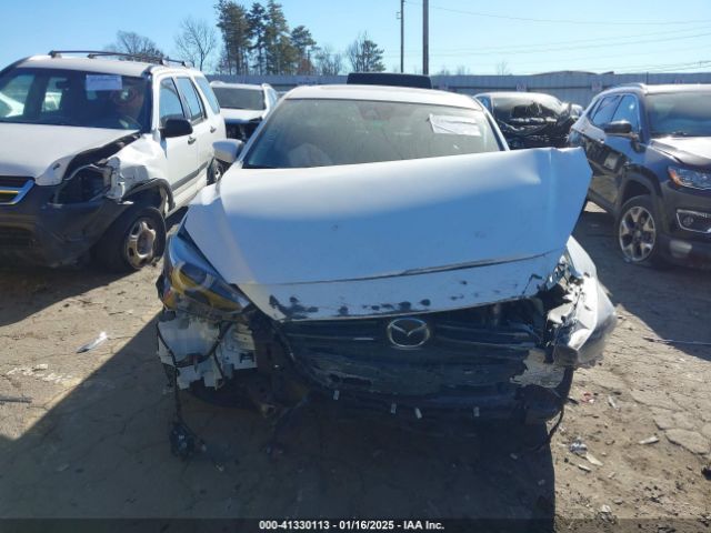 3MZBN1W33JM173105 Mazda Mazda3 Grand Touring
