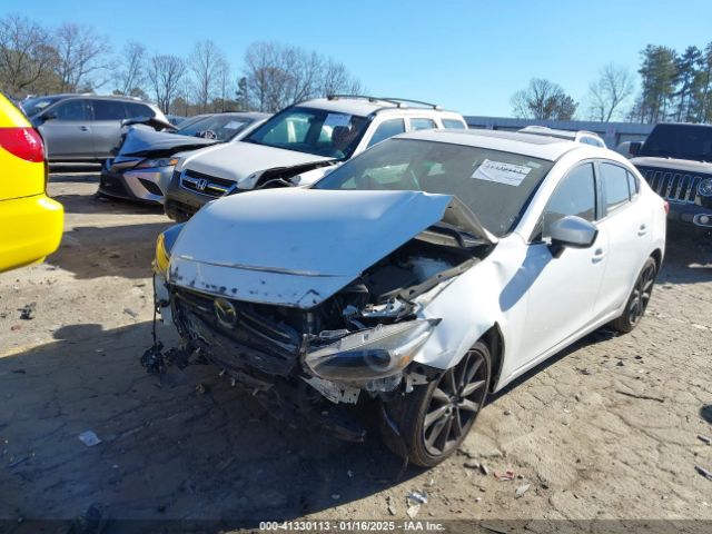 3MZBN1W33JM173105 Mazda Mazda3 Grand Touring