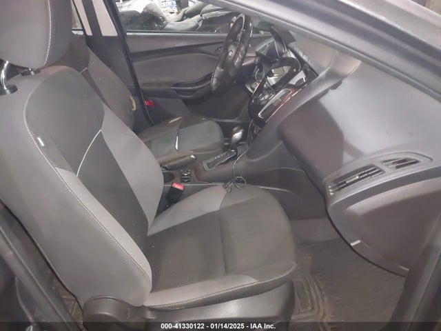 1FADP3E27EL215413 Ford FOCUS S