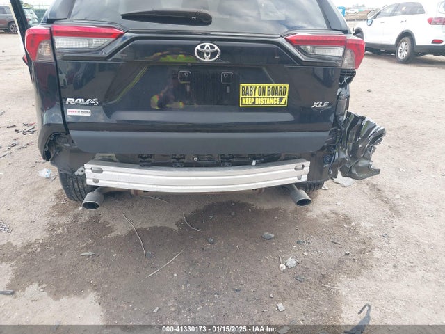 2T3W1RFV9PW286693 Toyota Rav4 Xle