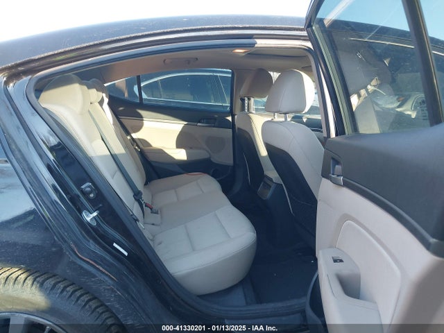 Hyundai Elantra Value Edition 2017 KMHD84LF8HU237322 Image 8