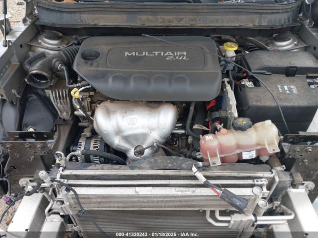 1C4PJLCB6KD114770 Jeep Cherokee Latitude Fwd