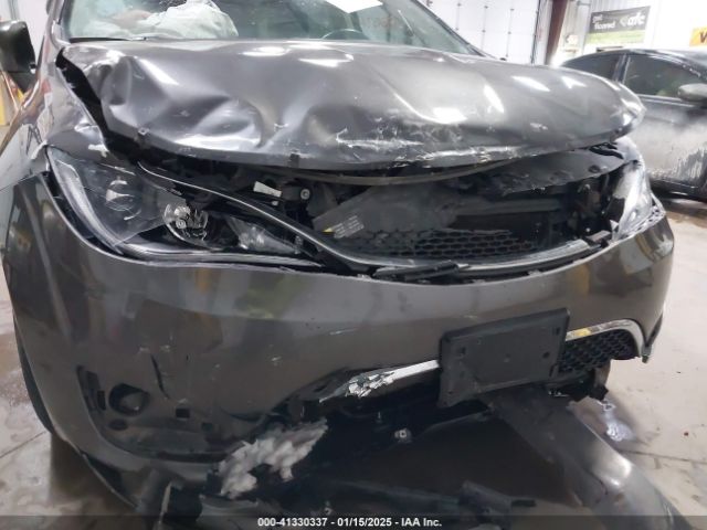 2C4RC1BGXHR753504 Chrysler Pacifica Touring-l