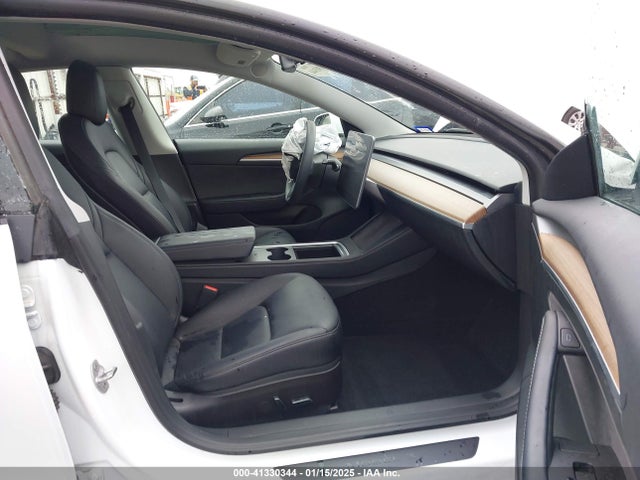 2023 TESLA MODEL 3 5YJ3E1EB6PF393433 Photo 4