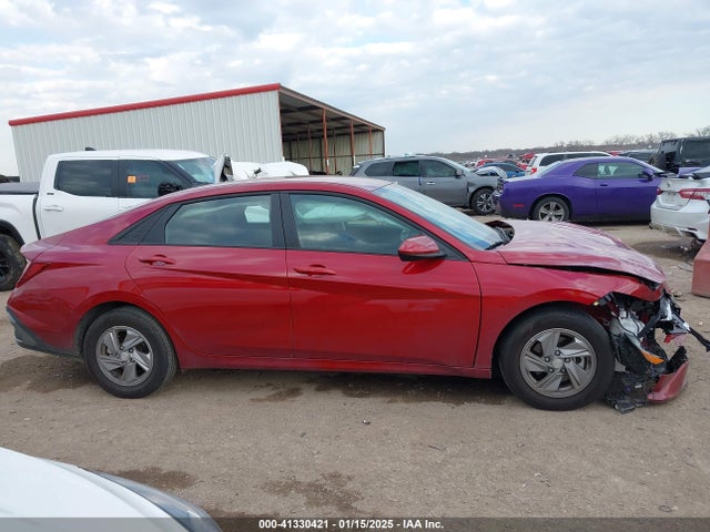 KMHLL4DGXRU851601 Hyundai ELANTRA SE