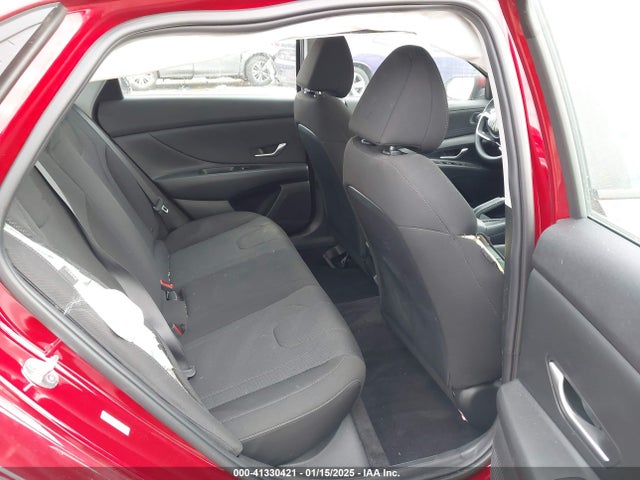 KMHLL4DGXRU851601 Hyundai ELANTRA SE
