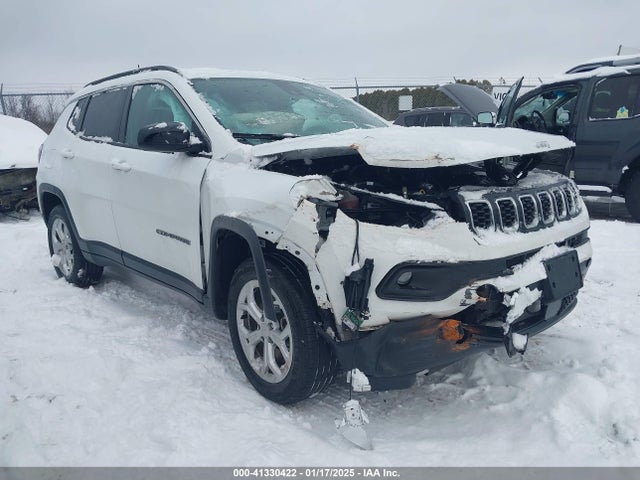 Jeep Compass Latitude 4x4 2024 3C4NJDBN5RT109413 Image 1