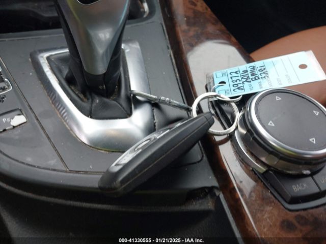WBA8E9G57GNT44767 BMW 3 Series