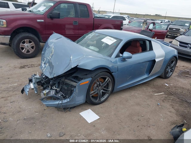 2011 AUDI R8 WUAANAFG1BN000341 Photo 1