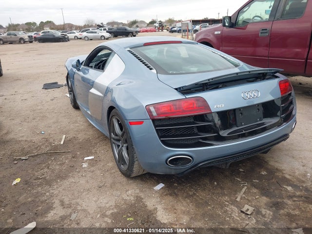 2011 AUDI R8 WUAANAFG1BN000341 Photo 2
