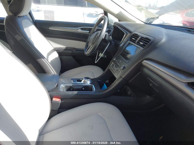 Ford FUSION SE 2019 3FA6P0HD4KR216228 Image 5
