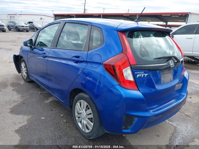 Honda FIT LX 2015 3HGGK5H58FM718263 Image 3