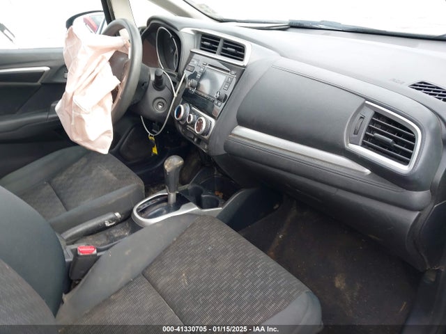 Honda FIT LX 2015 3HGGK5H58FM718263 Image 5