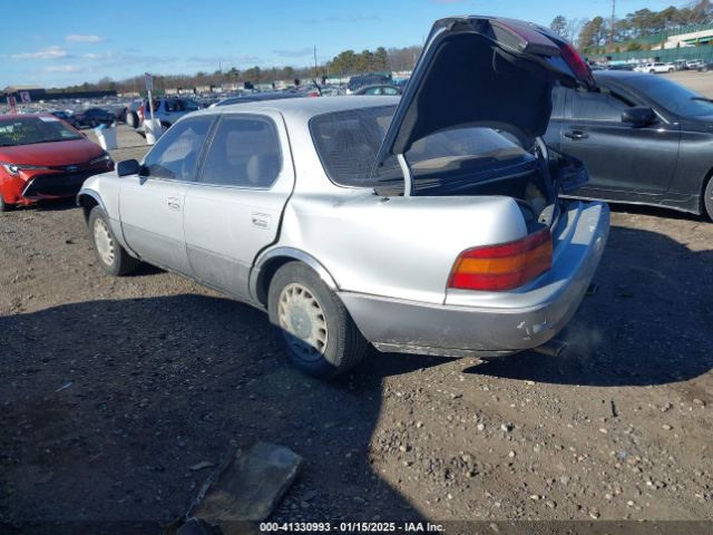 1990 LEXUS LS JT8UF11E9L0025885 Photo 2