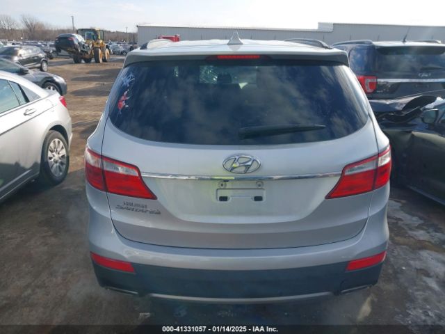 KM8SM4HF9GU154086 Hyundai Santa Fe Se