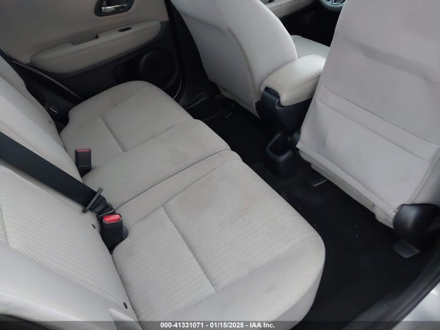 Honda HR-V LX 2018 3CZRU5H31JG702732 Image 8