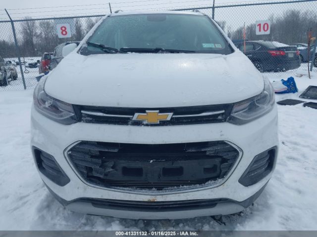 3GNCJPSB8LL300238 Chevrolet Trax Awd Lt