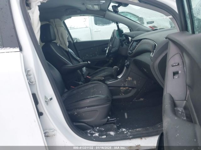 3GNCJPSB8LL300238 Chevrolet Trax Awd Lt
